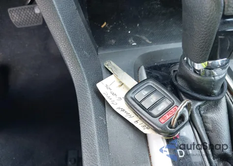 2019 Honda Civic Lx z USA, uszkodzony, nr VIN 2HGFC2F65KH560797